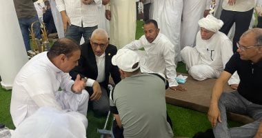 محافظ شمال سيناء يلتقي أهالي قرية بالوظة ببئر العبد لبحث مطالبهم