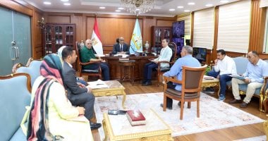 محافظ كفر الشيخ يبحث عدد من طلبات وشكاوى المواطنين