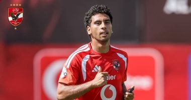 كباكا يشارك تدريجيا في تدريب الأهلي بعد التعافى من آلام الأمامية - اليوم السابع