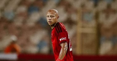عمرو الجزار مدافع النادي الأهلي 