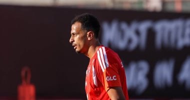 عمر الساعي لاعب الأهلي
