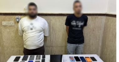استوليا على أرصدة 27 ضحية.. ضبط عصابة تسييل حسابات تطبيقات التقسيط