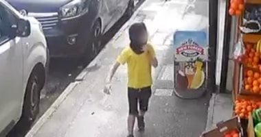 عصابة من أطفال ملثمين