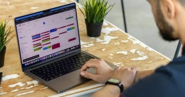 دعوة غريبة تظهر فى تقويم هاتفك؟.. احذر قد تكون فخًا إلكترونيًا 