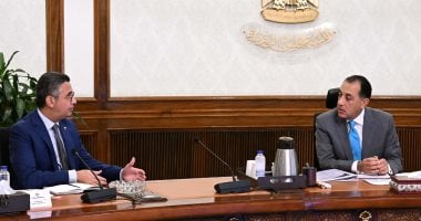 مدبولى يطمئن على انتظام منظومتى الخبز والسلع التموينية وتوافر احتياجات المواطنين