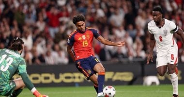 لامين يامال في مباراة إنجلترا ضد إسبانيا