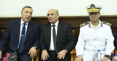 المستشار عمر مروان يحضر عزاء المستشار أحمد الزند وزير العدل الأسبق بمسجد المشير