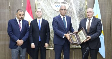 Kafr El-Sheikh Governor Honors Secretary-General, Announces Monthly Performance Results