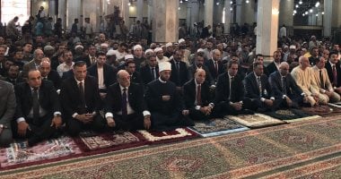 وزير الأوقاف يؤدى صلاة الجمعة بمسجد السيد البدوى بطنطا