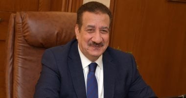 محافظ بورسعيد: الرصيف حق للمشاة لحمايتهم من مخاطر الطريق