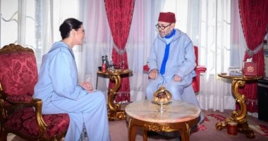 العاهل المغربى و رئيسة الحكومة الجديدة 