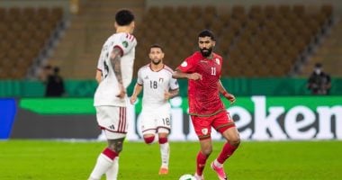 الإمارات ضد عمان