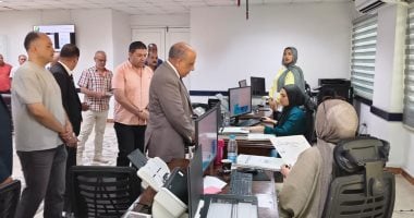 وزير الكهرباء يتفقد قطاع شبكات المدن الجديدة بالشرقية