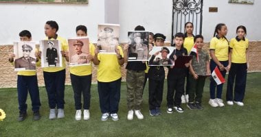 محافظ الأقصر يشارك الطلاب احتفالات انتصارات أكتوبر ويتفقد عددا من المدارس