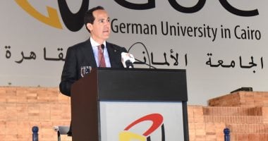 الرئيس التنفيذي لهيئة الاستثمار يشارك في حفل تخرج دفعة جديدة من الجامعة الألمانية