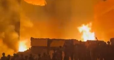 حريق بمخزن أثاث فى منطقة الدوران بقليوب والدفع بسيارات إطفاء.. صور