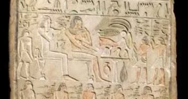 المتحف القومى بالإسكندرية يعرض لوحة جنائزية عن تقديم الطعام كقرابين للمتوفين