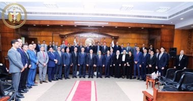 وزير العدل يُجري جولة تفقدية مفاجئة لمحكمتي جنوب الجيزة وجنوب القاهرة