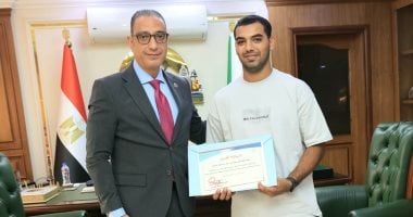 Giza Governor Honors Man Who Saved Child After Third-Floor Fall