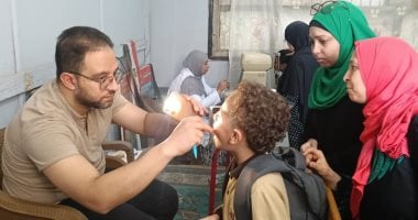الكشف على 232 طالبا وصرف العلاج مجانا بقافلة طبية لطلاب مدارس ميت نما