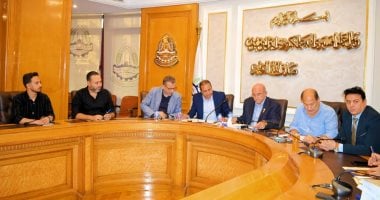 غرفة القاهرة التجارية تواصل اجتماعات لجنة التواصل لبحث خطة تطوير الشعب التجارية