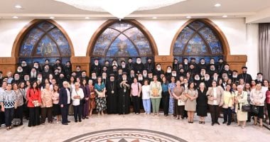 البابا تواضروس يشارك كهنة «شبرا الجنوبية» اجتماعهم الأسبوعى
