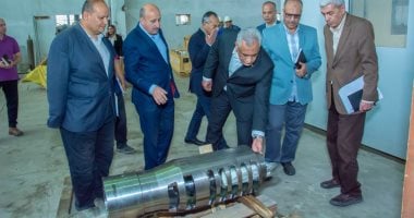 وزير الدولة للإنتاج الحربي يتفقد إنتاج المدافع والأسلحة بمصنع 100 الحربي