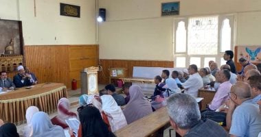 منطقة كفر الشيخ الأزهرية تبحث آليات ضبط سير الدراسة بالمعاهد