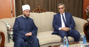 وزير الأوقاف والسفير الجزائري يفتتحان الدورة التدريبية المشتركة لواعظات الجزائر ومصر