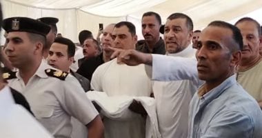 بـ"الكفن".. انتهاء خصومة بين عائلتي أبو عريضة وشوح بمنشأة القناطر.. صور