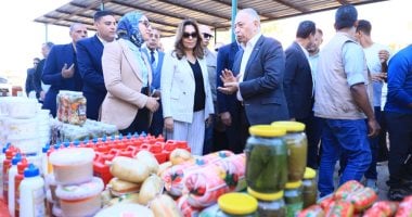 وزيرة التنمية المحلية ومحافظ الوادي الجديد تتفقدان مبادرة خفض أسعار السلع