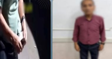 ضبط منادي سيارات بدون ترخيص استغل المواطنين بالمعادي عقب تداول فيديو