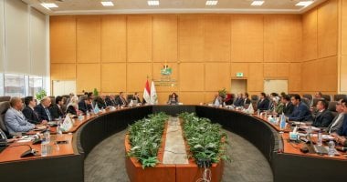 وزيرة الإسكان تتابع مستجدات ملف تقنين الأراضى فى المدن الجديدة