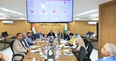 محافظ الجيزة يعقد اجتماعا لمناقشة آليات تحديث المخطط الاستراتيجى للعياط والبدرشين