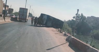 انقلاب أتوبيس طلاب تابع لإحدى المدارس الخاصة بعد توصيل الطلاب بالمنصورة