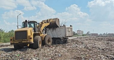رفع 2084 طنا من القمامة وتحرير 124 محضرا تموينيا متنوعا بكفر الشيخ