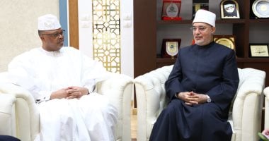 مفتى الجمهورية يبحث مع سفير ليبيريا بالقاهرة تعزيز التعاون فى المجالات الدينية