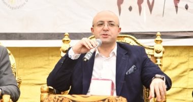 محافظ الفيوم يطمئن على نقل مسن بالإسعاف بعد تعرضه لأزمة صحية مفاجئة