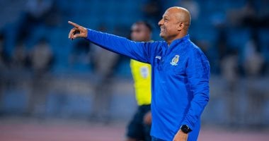 طارق مصطفى مدرب الفيصلي الأردني