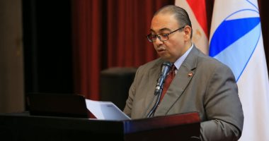 رئيس جامعة كفر الشيخ: يجب ترجمة التكنولوجيا الطبية الحديثة لرعاية أفضل للمرضى