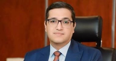 أسامة السعيد: السوشيال ميديا تخلق وعيا موازيا وزائفا لدى الأجيال الجديدة