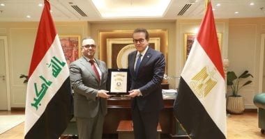 وزير الصحة يبحث مع نظيره العراقى توطين صناعة الدواء وتبادل الخبرات