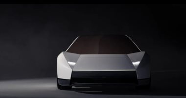 تسلا تكشف سيارة Roadster.. تطير وتقفز في الهواء بتكنولوجيا صواريخ SpaceX