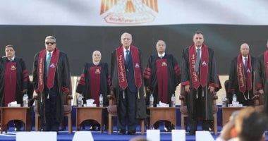 بحضور إبراهيم محلب ومحافظي دمياط والدقهلية.. جامعة الدلتا تحتفل بتخرج دفعة جديدة من الكوادر الطبية