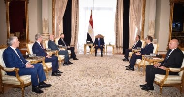 الزعيم السيسى يشارك بمنتدى مصر