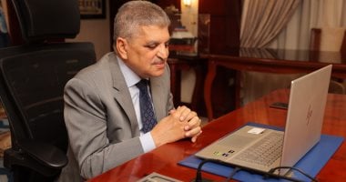 قناة السويس تبحث مع مجموعة ميرسك تسريع وتيرة عودة الخدمات الملاحية خلال الفترة المُقبلة