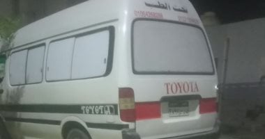 أهالى ضحايا حادث أسيوط الغربى يتسلمون الجثامين من مستشفى سنورس المركزى