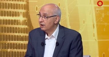 ياسر ثابت: أوروبا لا تستطيع الاستغناء عن علاقاتها مع واشنطن رغم الخلافات
