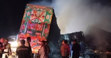 تصادم بين سيارتى نقل ثقيل على الطريق الصحراوى الغربى بمدينة إسنا