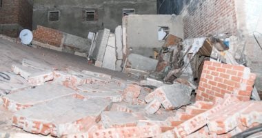 محافظ الإسكندرية: استمرار جهود الإنقاذ بموقع انهيار عقار بحى شرق.. صور